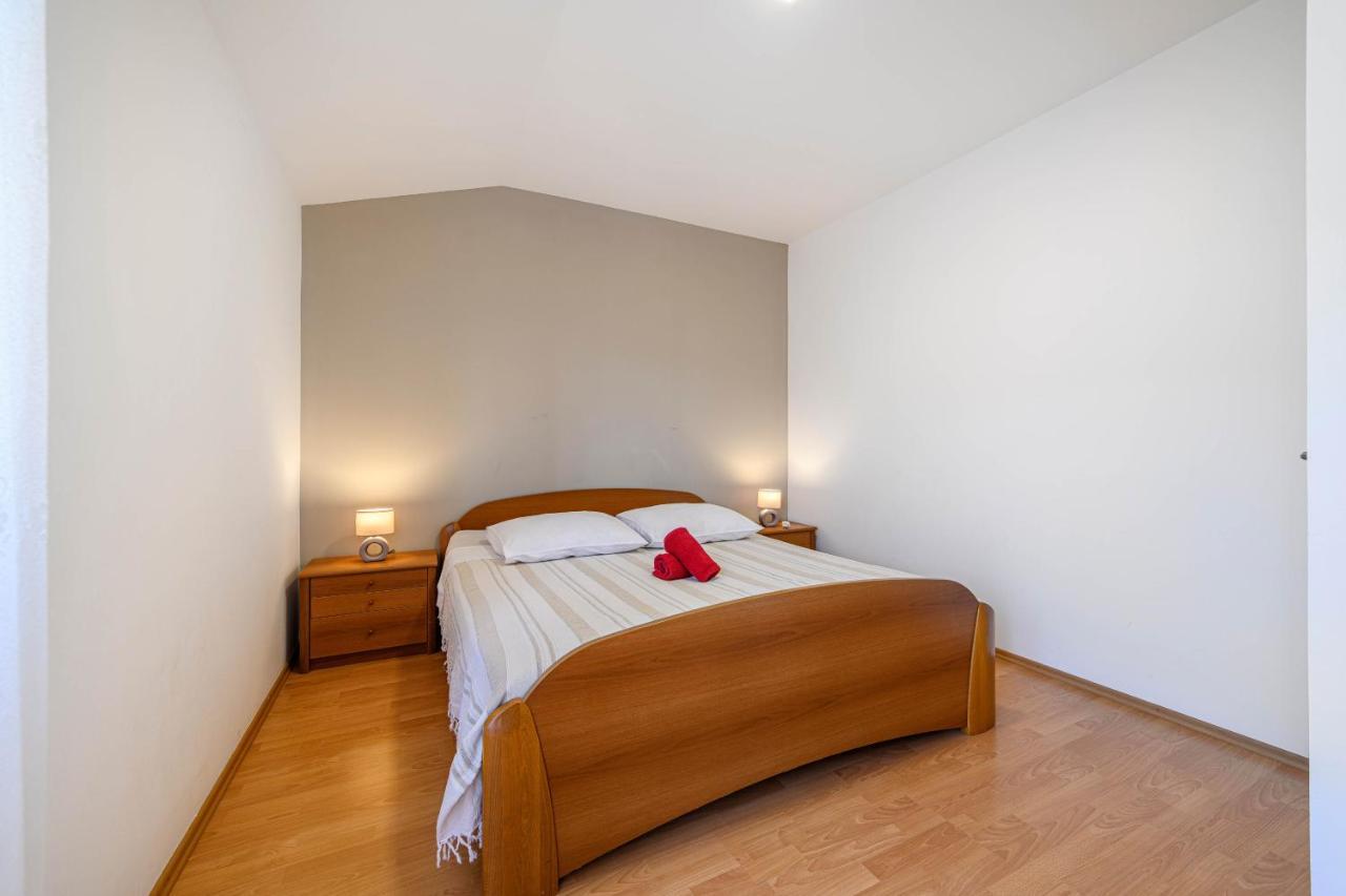 Apartman Maslina شيبينيك المظهر الخارجي الصورة
